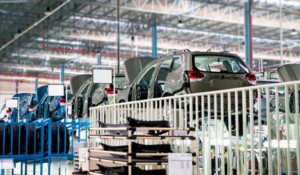 Por el coronavirus, las automotrices negocian una rebaja de 75% de los sueldos