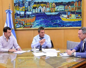 El Gobierno pide investigar el incendio que provocó el apagón masivo