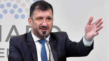 edgardo kueider hablo desde paraguay: es inaudito que quieran echarme edgardo kueider hablo desde paraguay: es inaudito que quieran echarme