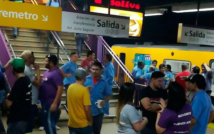 Sigue el paro en el Premetro