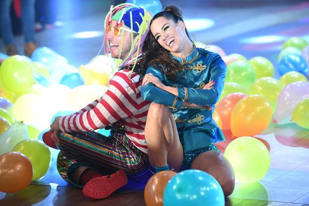 Jey Mammon con Laura Oliva