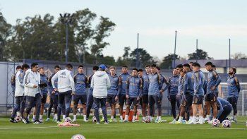 Russo define los 11 de Boca para recibir a Unión: ¿juega Paredes?