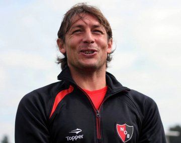 Gabriel Heinze llega al país para dirigir a Newells