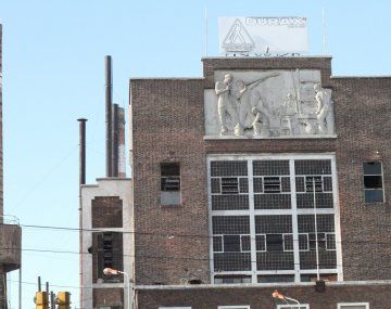 Alberto visita dos empresas que invierten para expandir su producción en Avellaneda