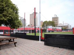 El comunicado de Newells tras la sanción a chicos que se fotografiaron con Malcorra