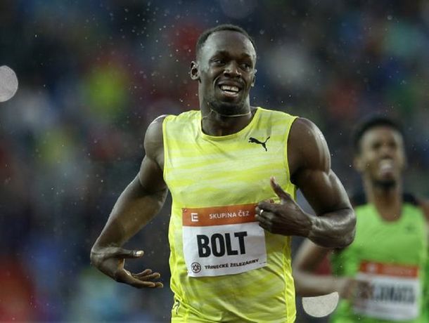 Usain Bolt se impuso en los 200 metros y marcó su mejor registro del año