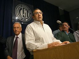 quiebre en la cgt oficialista por la candidatura de daer quiebre en la cgt oficialista por la candidatura de daer