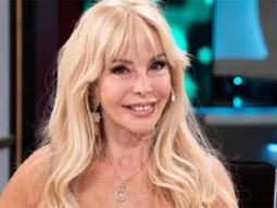 Graciela Alfano deslumbró con una microbikini negra cerca del mar