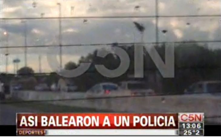 Así balearon a un efectivo policíal en Aldo Bonzi