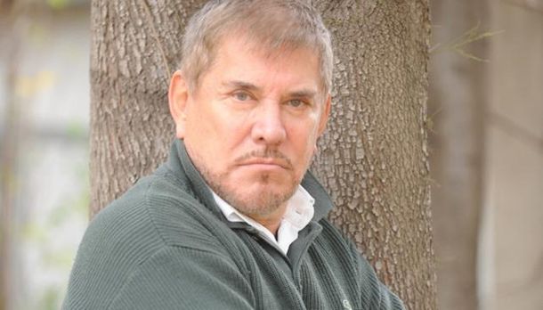 Arnaldo André se confiesa: No volvería a golpear mujeres en la ficción