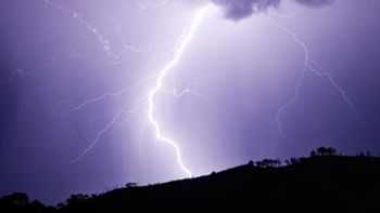 un rayo provoco un muerto y 8 heridos en un partido de futbol en bolivia un rayo provoco un muerto y 8 heridos en un partido de futbol en bolivia