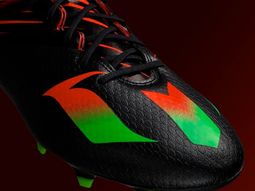 de estreno: messi vuelve a la cancha ante real madrid con nuevos botines de estreno: messi vuelve a la cancha ante real madrid con nuevos botines