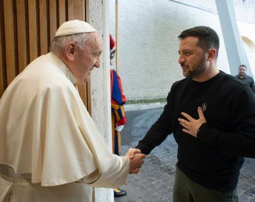 Francisco recibió al presidente de Ucrania en el Vaticano
