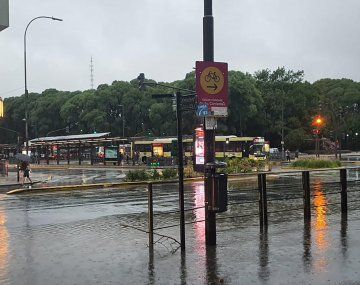 Jueves cálido y lluvioso en el AMBA: mapa de las precipitaciones en vivo