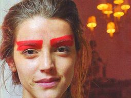 esta actriz quiere imponer la moda de las cejas naranjas esta actriz quiere imponer la moda de las cejas naranjas