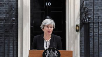 Theresa May: La policía cree haber identificado al autor del atentado en Manchester Theresa May: La policía cree haber identificado al autor del atentado en Manchester