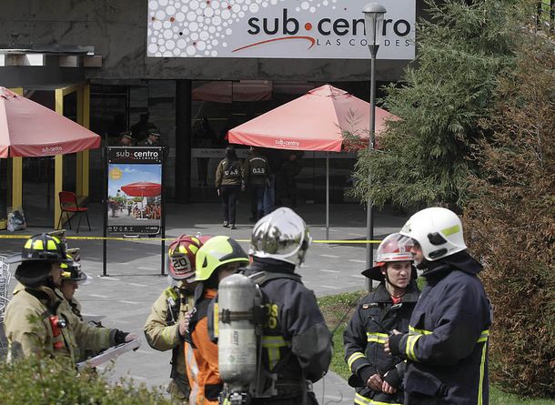 Atentado terrorista en un restaurante del metro de Santiago de Chile