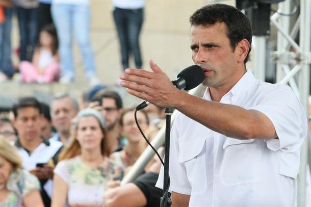 Capriles denuncia fraude constitucional a favor de Maduro