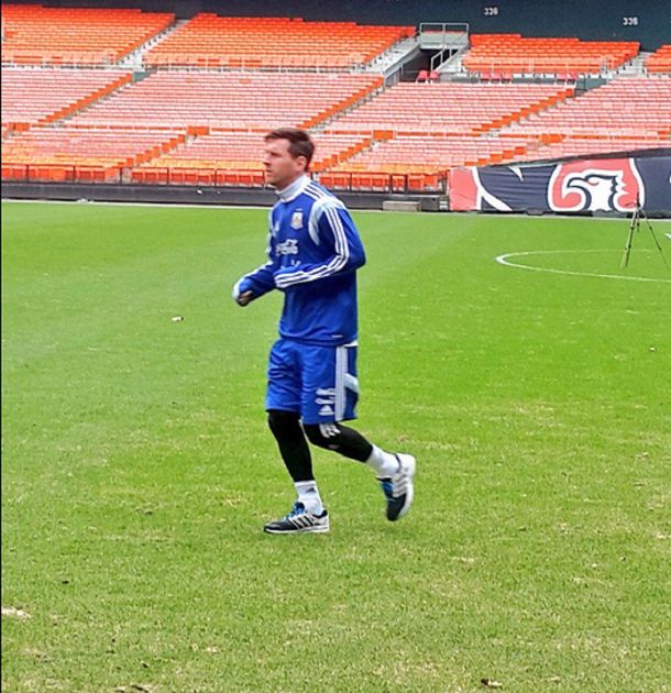 El gran ausente: Messi volvió a entrenar aparte y está casi descartado