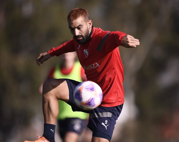 Cauteruccio sintió una molestia y preocupa en Independiente