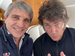 caputo tuvo que desmentir rumores de internas con milei: espalda con espalda caputo tuvo que desmentir rumores de internas con milei: espalda con espalda