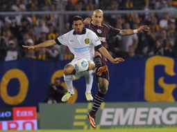 central vencio a lanus en un partido vibrante en rosario central vencio a lanus en un partido vibrante en rosario