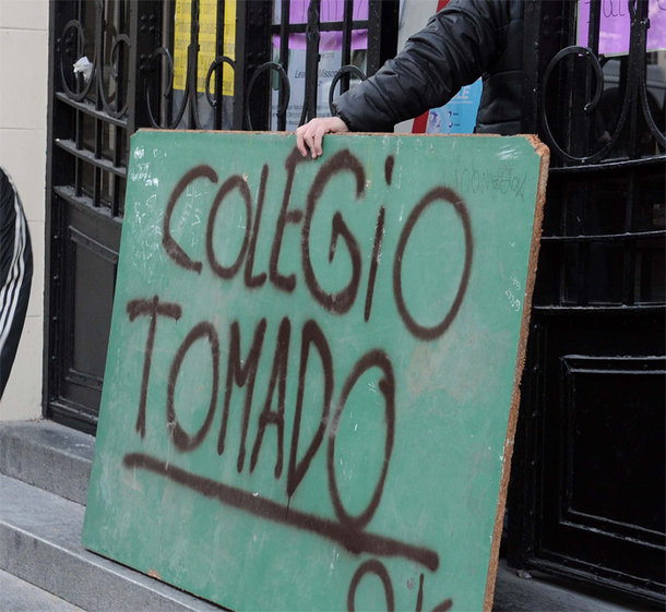 Estudiantes mantienen las tomas en 15 escuelas técnicas porteñas