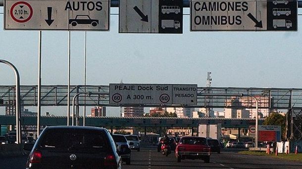 Eliminan el peaje de Dock Sud en la autopista Buenos Aires - La Plata