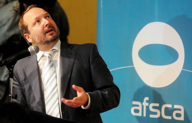 Quórum: Sabbatella asumirá su banca de ser necesario