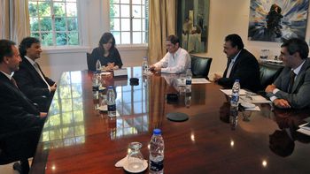 dos petroleras invierten us$2.100 millones para producir gas dos petroleras invierten us$2.100 millones para producir gas