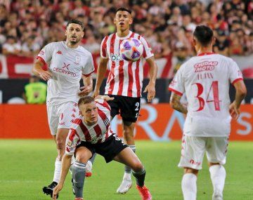 Fútbol libre por celular: cómo ver en vivo Huracán vs Estudiantes de La Plata