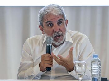 Aníbal Fernández: Si Cristina quiere ser candidata, nadie le puede decir que no