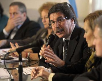 Las tomas son el fracaso del diálogo