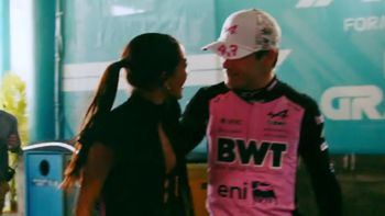 Franco Colapinto y su novia Maia Reficco en el Gran Premio de Miami.