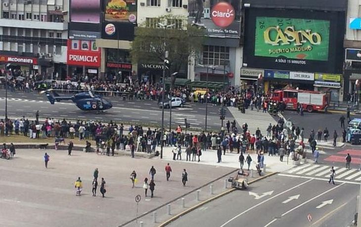 Mientras buscan a los ladrones, se recupera un policía baleado