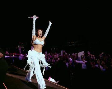 Inesperado: Emilia no llenó el campo en Punta del Este y estalló la polémica en redes
