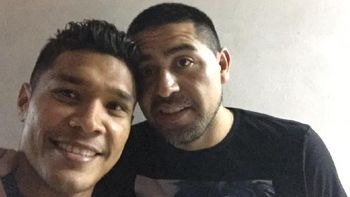 los domingos de teo: se saco una foto con riquelme los domingos de teo: se saco una foto con riquelme