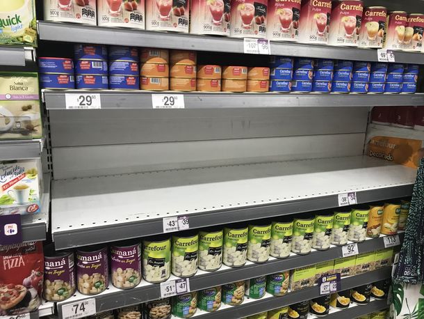 Productos Esenciales, día 5: mala señalización, falta de stock y mucha confusión