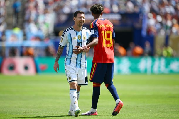 El inédio cruce de Lionel Messi con el árbitro de la final del Mundial 2026: FIFA mostró la Ref Cam