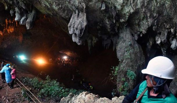 El mensaje de uno de los 33 mineros chilenos a los chicos atrapados en una cueva en Tailandia