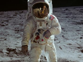 Subastan la histórica lapicera que salvó a los astronautas de la NASA.