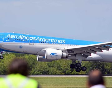 Cuándo sale el avión de Aerolíneas  en busca del tercer cargamento de vacunas Sputnik V
