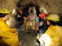 Así son las minas de Cerro Rico en Potosí
