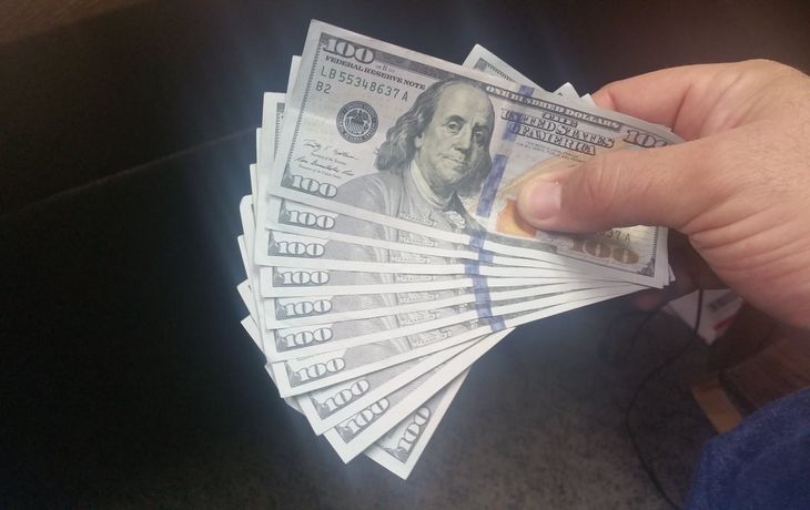 Dólar blue llegó a $195