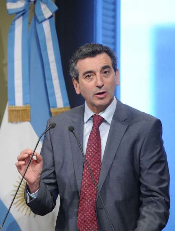 Randazzo admitió anomalías en el control de la SUBE