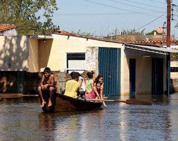 Inundaciones en Asunción: 65 mil evacuados