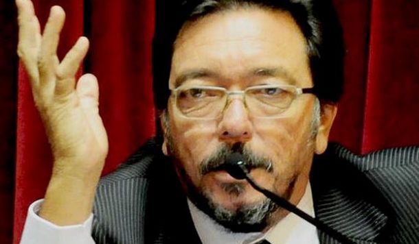 Guillermo Guastavino: La oposición le busca el pelo al huevo