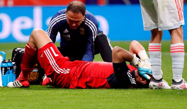 Operaron a Sergio Romero: ¿cuánto durará su recuperación?