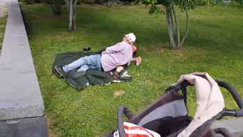 video: querian tener sexo en un parque, pero los atraparon video: querian tener sexo en un parque, pero los atraparon