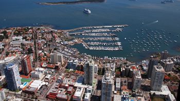 En Maldonado ya piensan cómo mantener la atracción para turistas argentinos. En Maldonado ya piensan cómo mantener la atracción para turistas argentinos.
